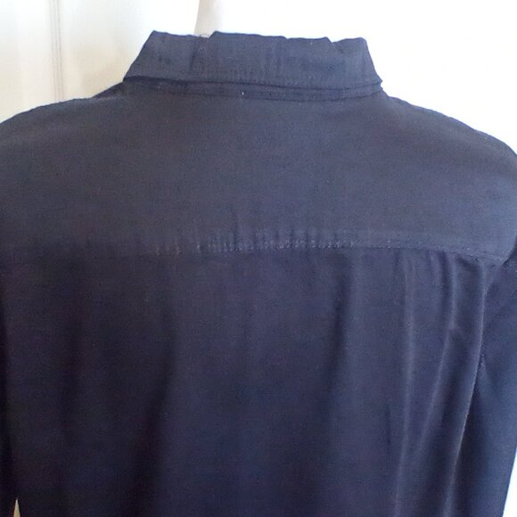 APT 9 Top - Picture 4 of 6